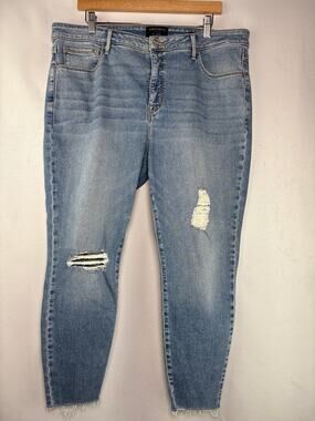 Women’s Sanctuary Size 18 Light Blue Distressed Jeans